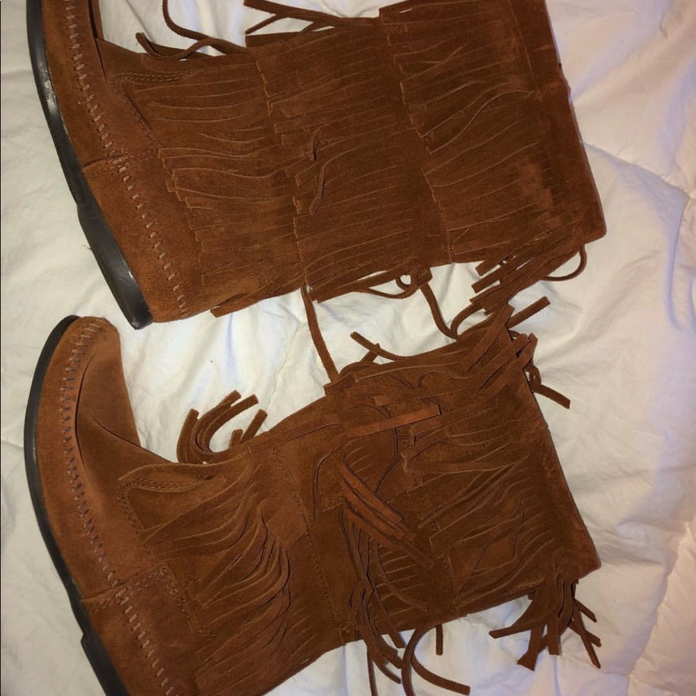 Minnetonka boots